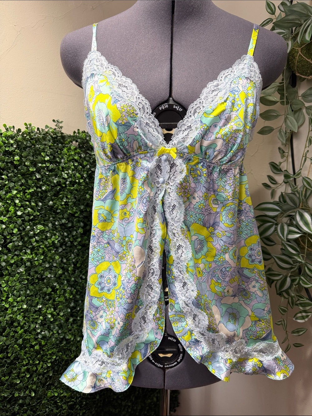 Victoria's Secret Yellow, Light Blue & White Floral Lace Babydoll